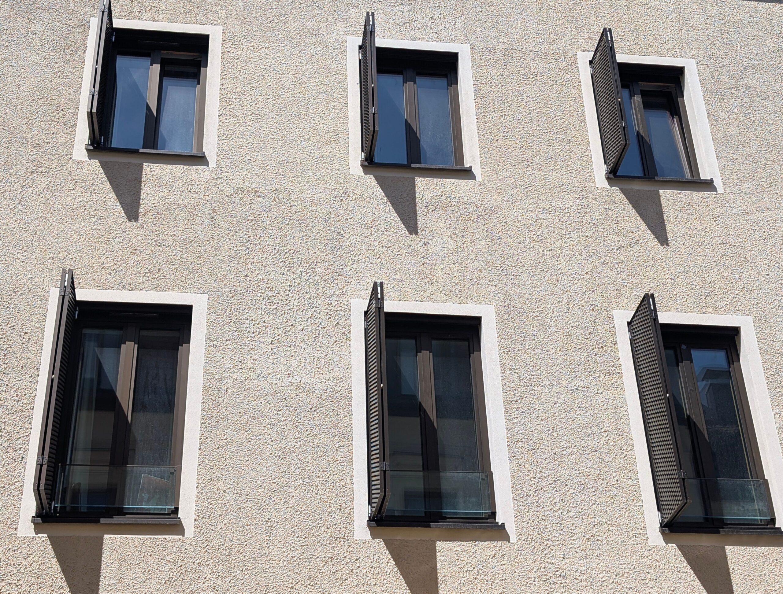 Condos, Townhouses, and Older Toronto Homes Tilt & Turn Windows
